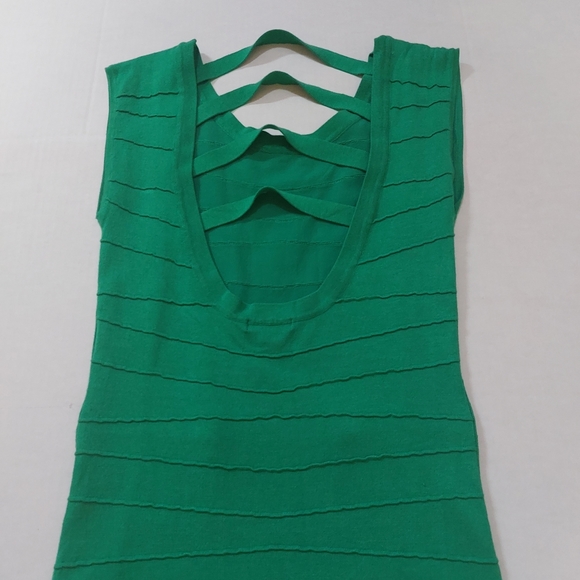 Xoxo Woman Green Dress with Gold Zipper. Extra Large - Picture 6 of 16